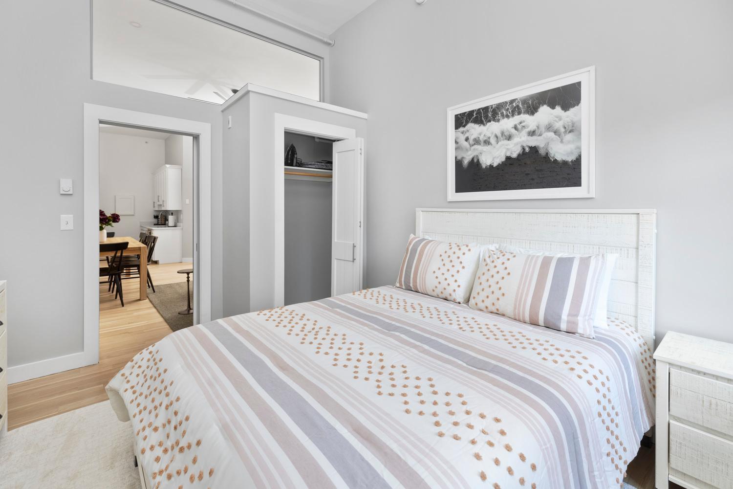Modern Remodeled Loft In Portlands Iconic Old Port Apartment Exterior photo